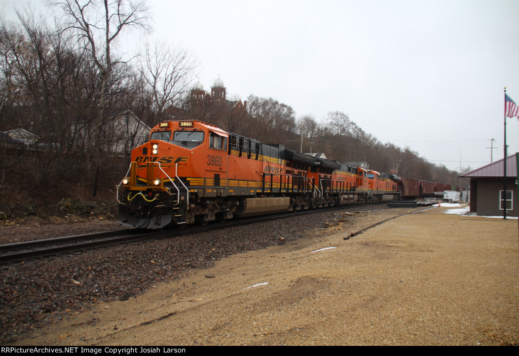 BNSF 3860 West